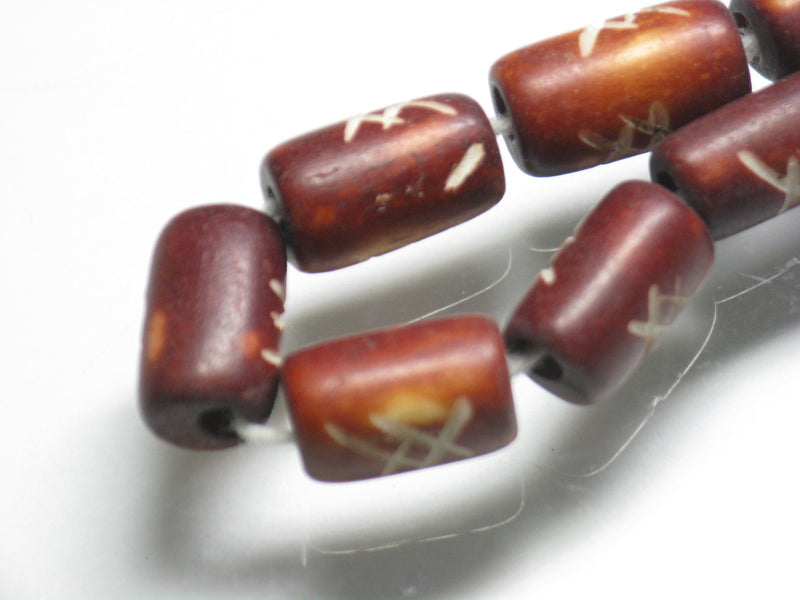 TOKO-BEADS AB195-28N Bone bead (strand) 5~6mm AB195-28N ボーンビーズ（連） 5~6mm Asian bead & African bead  Handmade,Lampeork,bead,asia,india,ethnic,parts,accessory,beads とんぼ玉,ビーズ,トンボ玉,アジア,インド,エスニック,手作り,パーツ,アクセサリー