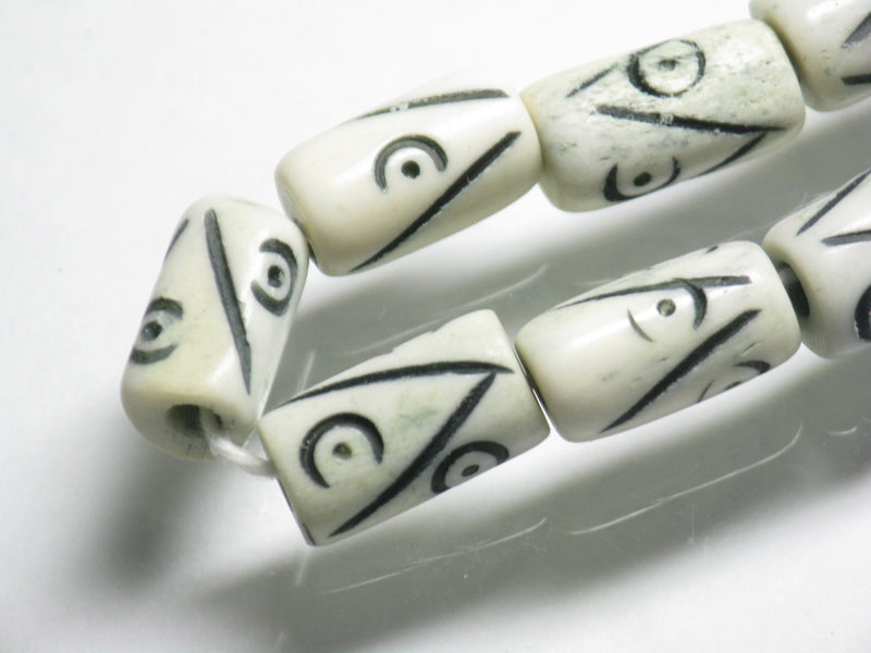 TOKO-BEADS AB195-61N Bone bead (strand) 5~7mm AB195-61N ボーンビーズ（連） 5~7mm Asian bead & African bead  Handmade,Lampeork,bead,asia,india,ethnic,parts,accessory,beads とんぼ玉,ビーズ,トンボ玉,アジア,インド,エスニック,手作り,パーツ,アクセサリー