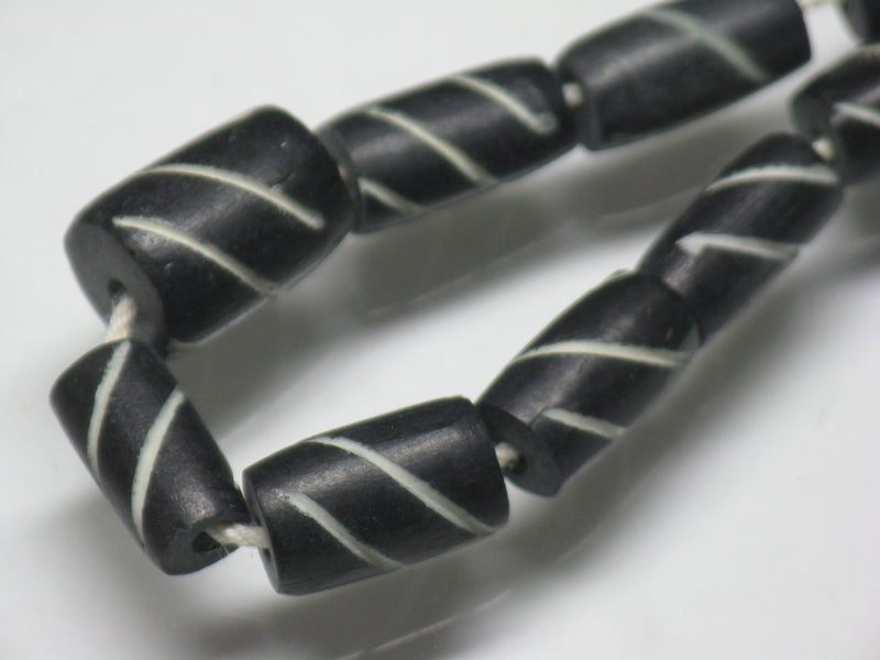 TOKO-BEADS AB195-63N Bone bead (strand) 6.5~8.5mm AB195-63N ボーンビーズ（連） 6.5~8.5mm Asian bead & African bead  Handmade,Lampeork,bead,asia,india,ethnic,parts,accessory,beads とんぼ玉,ビーズ,トンボ玉,アジア,インド,エスニック,手作り,パーツ,アクセサリー