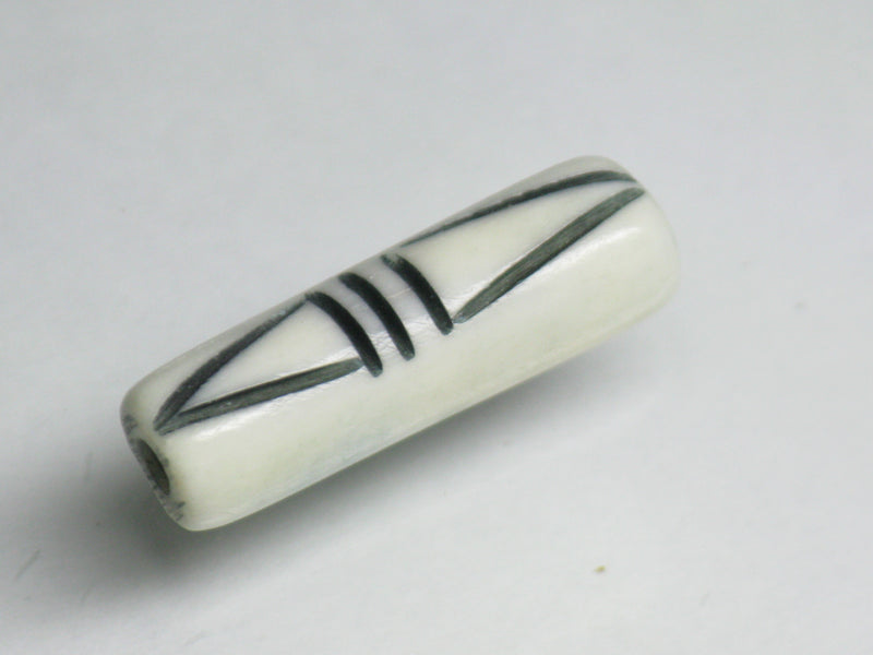 TOKO-BEADS AB195-12S Bone bead 7~8mm AB195-12S ボーンビーズ 7~8mm Asian bead & African bead  Handmade,Lampeork,bead,asia,india,ethnic,parts,accessory,beads とんぼ玉,ビーズ,トンボ玉,アジア,インド,エスニック,手作り,パーツ,アクセサリー