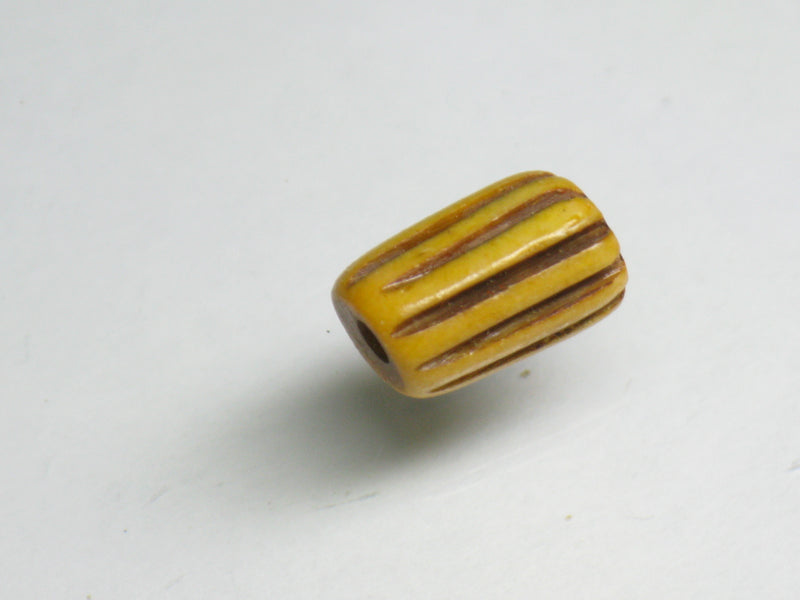 TOKO-BEADS AB195-30S Bone bead 4.5~6mm AB195-30S ボーンビーズ 4.5~6mm Asian bead & African bead  Handmade,Lampeork,bead,asia,india,ethnic,parts,accessory,beads とんぼ玉,ビーズ,トンボ玉,アジア,インド,エスニック,手作り,パーツ,アクセサリー