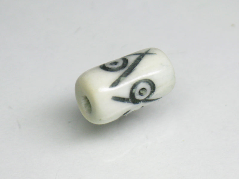 TOKO-BEADS AB195-61S Bone bead 5~7mm AB195-61S ボーンビーズ 5~7mm Asian bead & African bead  Handmade,Lampeork,bead,asia,india,ethnic,parts,accessory,beads とんぼ玉,ビーズ,トンボ玉,アジア,インド,エスニック,手作り,パーツ,アクセサリー