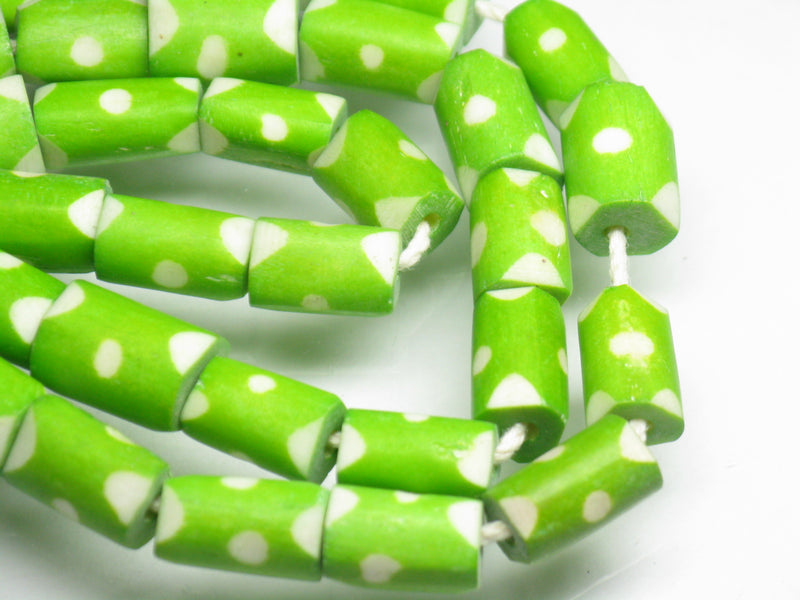 TOKO-BEADS AB198-04N Bone bead (strand) 4.5~5.5mm AB198-04N ボーンビーズ（連） 4.5~5.5mm Asian bead & African bead  Handmade,Lampeork,bead,asia,india,ethnic,parts,accessory,beads とんぼ玉,ビーズ,トンボ玉,アジア,インド,エスニック,手作り,パーツ,アクセサリー