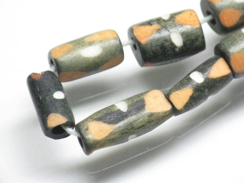 TOKO-BEADS AB198-07N Bone bead (strand) 4.5~5.5mm AB198-07N ボーンビーズ（連） 4.5~5.5mm Asian bead & African bead  Handmade,Lampeork,bead,asia,india,ethnic,parts,accessory,beads とんぼ玉,ビーズ,トンボ玉,アジア,インド,エスニック,手作り,パーツ,アクセサリー