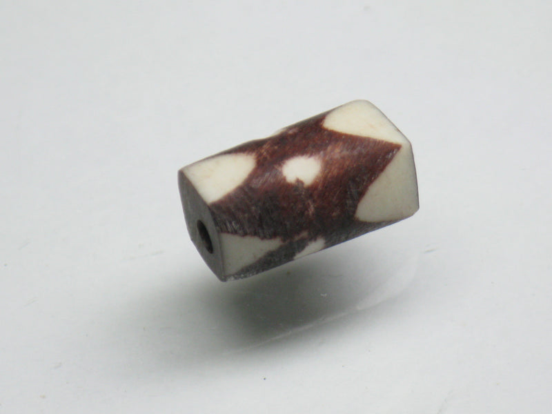 TOKO-BEADS AB198-02S Bone bead 4.5~5.5mm AB198-02S ボーンビーズ 4.5~5.5mm Asian bead & African bead  Handmade,Lampeork,bead,asia,india,ethnic,parts,accessory,beads とんぼ玉,ビーズ,トンボ玉,アジア,インド,エスニック,手作り,パーツ,アクセサリー