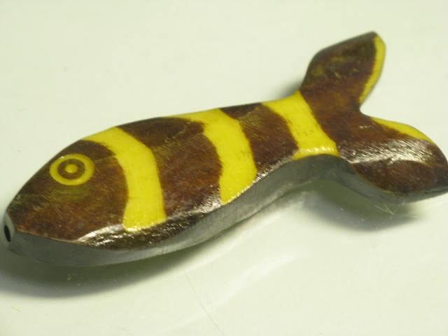 TOKO-BEADS AB200-17 Bone bead (Fish) 13~17mm AB200-17 ボーンビーズ（魚） 13~17mm Asian bead & African bead  Handmade,Lampeork,bead,asia,india,ethnic,parts,accessory,beads とんぼ玉,ビーズ,トンボ玉,アジア,インド,エスニック,手作り,パーツ,アクセサリー