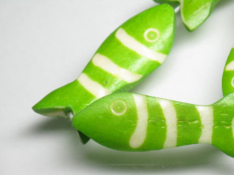 TOKO-BEADS AB200-06N Bone bead (Fish) (strand) 13~17mm AB200-06N ボーンビーズ（魚）（連） 13~17mm Asian bead & African bead  Handmade,Lampeork,bead,asia,india,ethnic,parts,accessory,beads とんぼ玉,ビーズ,トンボ玉,アジア,インド,エスニック,手作り,パーツ,アクセサリー