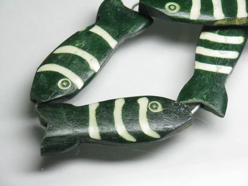 TOKO-BEADS AB200-07N Bone bead (Fish) (strand) 13~17mm AB200-07N ボーンビーズ（魚）（連） 13~17mm Asian bead & African bead  Handmade,Lampeork,bead,asia,india,ethnic,parts,accessory,beads とんぼ玉,ビーズ,トンボ玉,アジア,インド,エスニック,手作り,パーツ,アクセサリー