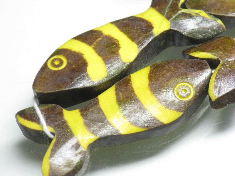 TOKO-BEADS AB200-17N Bone bead (Fish) (strand) 13~17mm AB200-17N ボーンビーズ（魚）（連） 13~17mm Asian bead & African bead  Handmade,Lampeork,bead,asia,india,ethnic,parts,accessory,beads とんぼ玉,ビーズ,トンボ玉,アジア,インド,エスニック,手作り,パーツ,アクセサリー