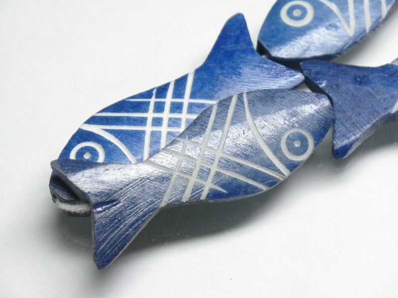 TOKO-BEADS AB200-33N Bone bead (Fish) (strand) 13~17mm AB200-33N ボーンビーズ（魚）（連） 13~17mm Asian bead & African bead  Handmade,Lampeork,bead,asia,india,ethnic,parts,accessory,beads とんぼ玉,ビーズ,トンボ玉,アジア,インド,エスニック,手作り,パーツ,アクセサリー