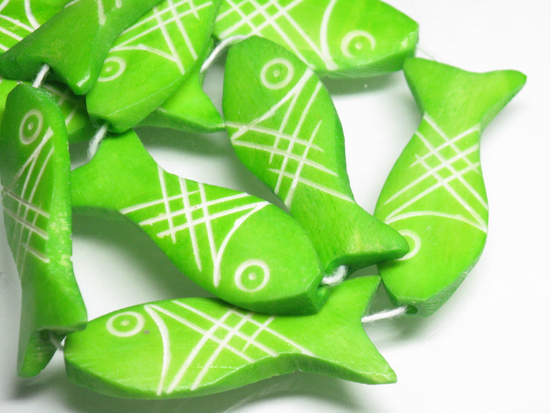 TOKO-BEADS AB200-35N Bone bead (Fish) (strand) 13~17mm AB200-35N ボーンビーズ（魚）（連） 13~17mm Asian bead & African bead  Handmade,Lampeork,bead,asia,india,ethnic,parts,accessory,beads とんぼ玉,ビーズ,トンボ玉,アジア,インド,エスニック,手作り,パーツ,アクセサリー