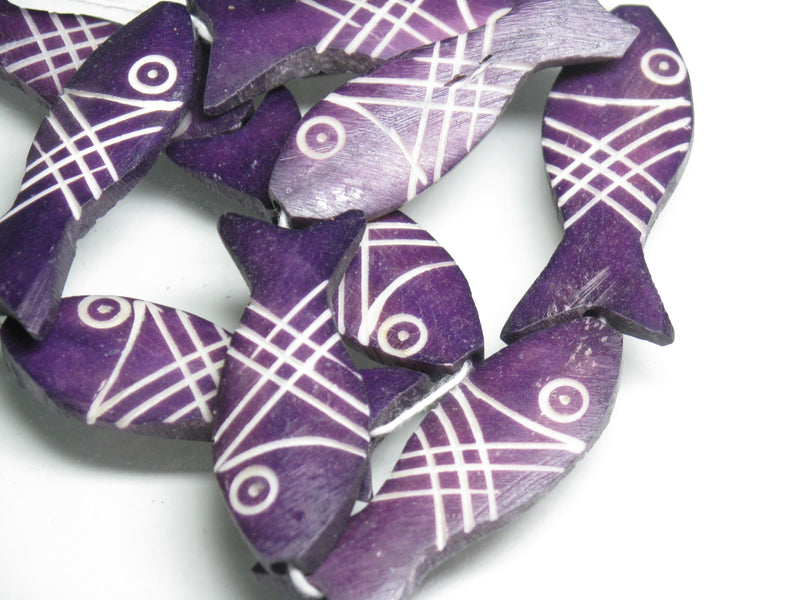 TOKO-BEADS AB200-38N Bone bead (Fish) (strand) 13~17mm AB200-38N ボーンビーズ（魚）（連） 13~17mm Asian bead & African bead  Handmade,Lampeork,bead,asia,india,ethnic,parts,accessory,beads とんぼ玉,ビーズ,トンボ玉,アジア,インド,エスニック,手作り,パーツ,アクセサリー