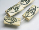 TOKO-BEADS AB200-81N Bone bead (Fish) (strand) 13.5~14.5mm AB200-81N ボーンビーズ（魚）（連） 13.5~14.5mm Asian bead & African bead  Handmade,Lampeork,bead,asia,india,ethnic,parts,accessory,beads とんぼ玉,ビーズ,トンボ玉,アジア,インド,エスニック,手作り,パーツ,アクセサリー