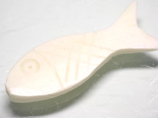 TOKO-BEADS AB200-31S Bone bead (Fish) 13~17mm AB200-31S ボーンビーズ（魚） 13~17mm Asian bead & African bead  Handmade,Lampeork,bead,asia,india,ethnic,parts,accessory,beads とんぼ玉,ビーズ,トンボ玉,アジア,インド,エスニック,手作り,パーツ,アクセサリー