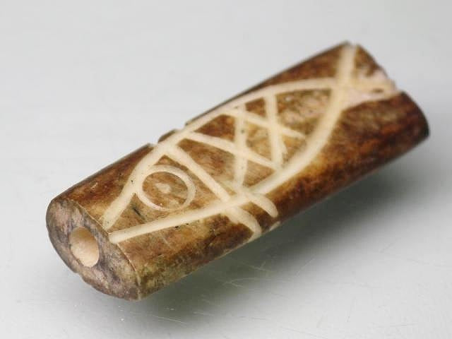 TOKO-BEADS AB200-83S Bone bead (Fish) 11~14.5mm AB200-83S ボーンビーズ（魚） 11~14.5mm Asian bead & African bead  Handmade,Lampeork,bead,asia,india,ethnic,parts,accessory,beads とんぼ玉,ビーズ,トンボ玉,アジア,インド,エスニック,手作り,パーツ,アクセサリー