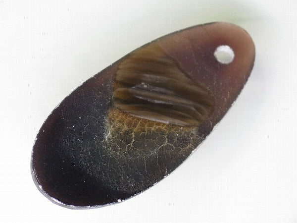 TOKO-BEADS AB303-09 Shell Charm 33mm AB303-09 アコヤ貝チャーム 33mm Asian bead & African bead  Handmade,Lampeork,bead,asia,india,ethnic,parts,accessory,beads とんぼ玉,ビーズ,トンボ玉,アジア,インド,エスニック,手作り,パーツ,アクセサリー