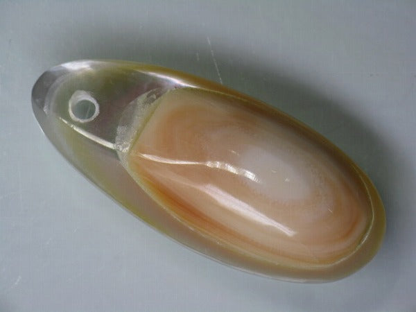 TOKO-BEADS AB303-23 Shell Charm 33mm AB303-23 アコヤ貝チャーム 33mm Asian bead & African bead  Handmade,Lampeork,bead,asia,india,ethnic,parts,accessory,beads とんぼ玉,ビーズ,トンボ玉,アジア,インド,エスニック,手作り,パーツ,アクセサリー