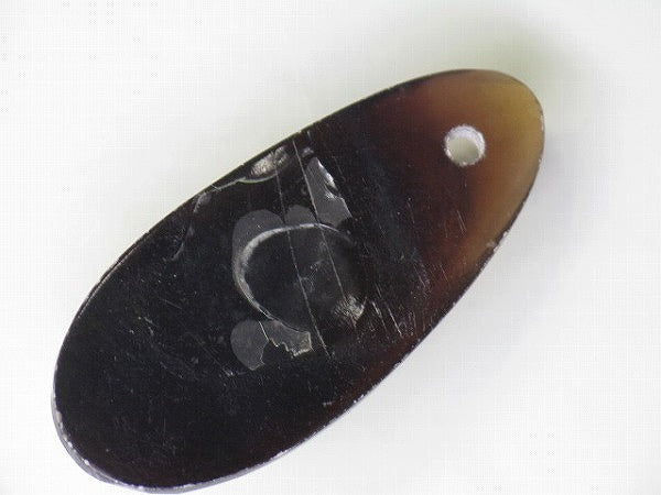 TOKO-BEADS AB303-27 Shell Charm 33mm AB303-27 アコヤ貝チャーム 33mm Asian bead & African bead  Handmade,Lampeork,bead,asia,india,ethnic,parts,accessory,beads とんぼ玉,ビーズ,トンボ玉,アジア,インド,エスニック,手作り,パーツ,アクセサリー