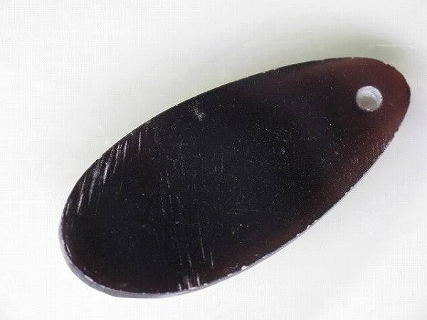 TOKO-BEADS AB303-35 Shell Charm 33mm AB303-35 アコヤ貝チャーム 33mm Asian bead & African bead  Handmade,Lampeork,bead,asia,india,ethnic,parts,accessory,beads とんぼ玉,ビーズ,トンボ玉,アジア,インド,エスニック,手作り,パーツ,アクセサリー