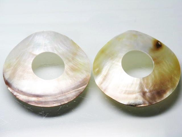 TOKO-BEADS AB307-39 Shell Charm (2pcs) 41mm AB307-39 シェルチャーム2個セット 41mm Asian bead & African bead  Handmade,Lampeork,bead,asia,india,ethnic,parts,accessory,beads とんぼ玉,ビーズ,トンボ玉,アジア,インド,エスニック,手作り,パーツ,アクセサリー