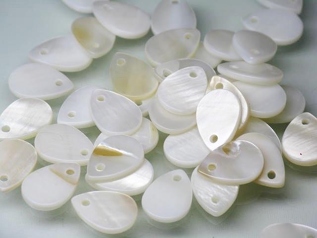 TOKO-BEADS AB307-52 Shell Charm 13mm AB307-52 シェルチャーム 13mm Asian bead & African bead  Handmade,Lampeork,bead,asia,india,ethnic,parts,accessory,beads とんぼ玉,ビーズ,トンボ玉,アジア,インド,エスニック,手作り,パーツ,アクセサリー