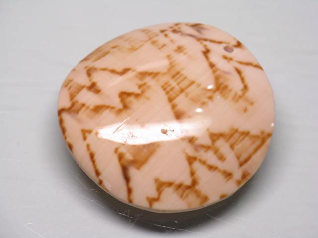 TOKO-BEADS AB312-07  Large Size Shell Charm 40mm AB312-07 大型シェルチャーム 40mm Asian bead & African bead  Handmade,Lampeork,bead,asia,india,ethnic,parts,accessory,beads とんぼ玉,ビーズ,トンボ玉,アジア,インド,エスニック,手作り,パーツ,アクセサリー