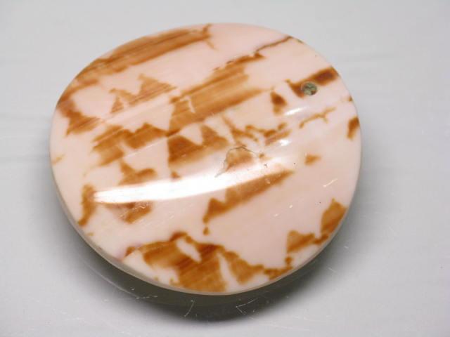 TOKO-BEADS AB312-16  Large Size Shell Charm 40mm AB312-16 大型シェルチャーム 40mm Asian bead & African bead  Handmade,Lampeork,bead,asia,india,ethnic,parts,accessory,beads とんぼ玉,ビーズ,トンボ玉,アジア,インド,エスニック,手作り,パーツ,アクセサリー
