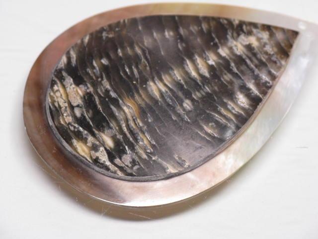 TOKO-BEADS AB314-09  Large Size Shell Charm 40mm AB314-09 大型シェルチャーム 40mm Asian bead & African bead  Handmade,Lampeork,bead,asia,india,ethnic,parts,accessory,beads とんぼ玉,ビーズ,トンボ玉,アジア,インド,エスニック,手作り,パーツ,アクセサリー