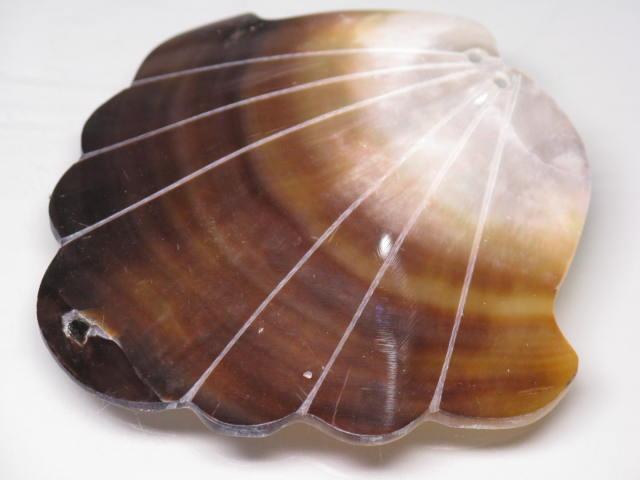 TOKO-BEADS AB317-04  Large Size Shell Charm 58mm AB317-04 大型シェルチャーム 58mm Asian bead & African bead  Handmade,Lampeork,bead,asia,india,ethnic,parts,accessory,beads とんぼ玉,ビーズ,トンボ玉,アジア,インド,エスニック,手作り,パーツ,アクセサリー
