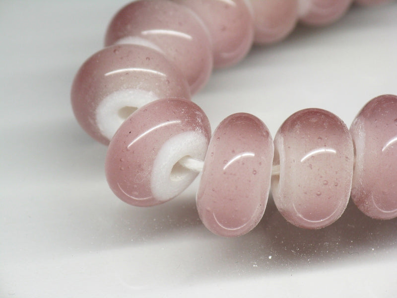 TOKO-BEADS AG007N-07 White Heart bead (strand) 11~12mm AG007N-07 ホワイトハートビーズ（連） 11~12mm Asian bead & African bead  Handmade,Lampeork,bead,asia,india,ethnic,parts,accessory,beads とんぼ玉,ビーズ,トンボ玉,アジア,インド,エスニック,手作り,パーツ,アクセサリー