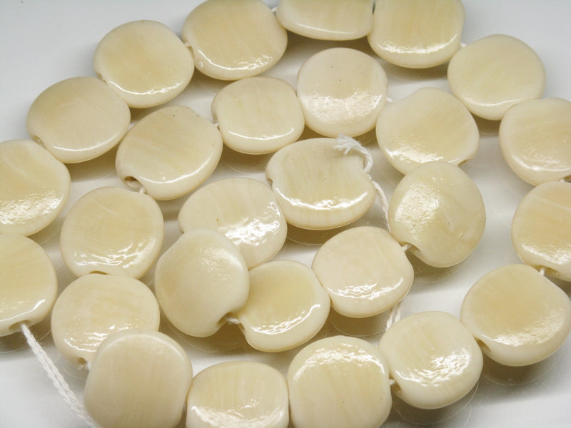 TOKO-BEADS AG008N-11 Glass bead (strand) 17mm AG008N-11 丸型フラットビーズ（連） 17mm Asian bead & African bead  Handmade,Lampeork,bead,asia,india,ethnic,parts,accessory,beads とんぼ玉,ビーズ,トンボ玉,アジア,インド,エスニック,手作り,パーツ,アクセサリー