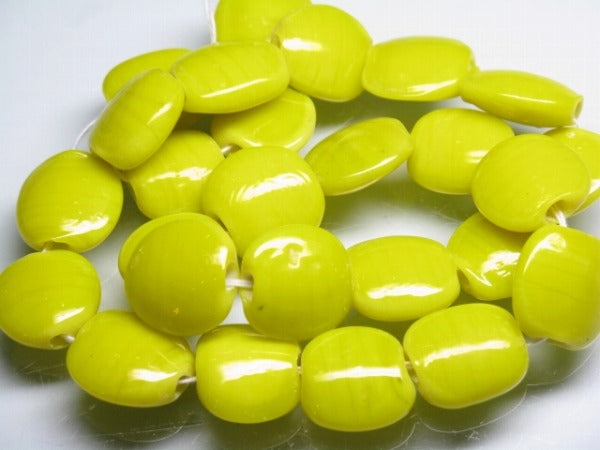 | TOKO-BEADS |AG008N-47 丸型フラットビーズ 16~13mmとんぼ玉,ビーズ,トンボ玉,アジア,インド,エスニック,手作り,パーツ,アクセサリー