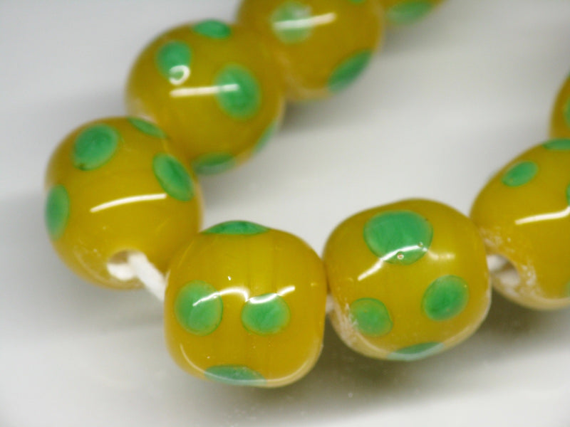 TOKO-BEADS AG009N-20 Glass bead (strand) 10.5~11.5mm AG009N-20 とんぼ玉（連） 10.5~11.5mm Asian bead & African bead  Handmade,Lampeork,bead,asia,india,ethnic,parts,accessory,beads とんぼ玉,ビーズ,トンボ玉,アジア,インド,エスニック,手作り,パーツ,アクセサリー