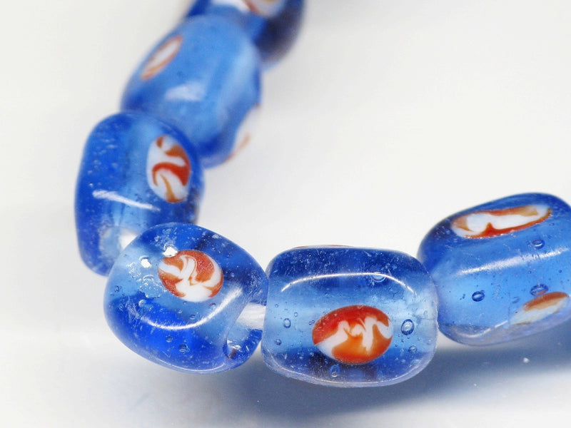 TOKO-BEADS AG010N-04 Glass bead (strand) 7~8mm AG010N-04 三角とんぼ玉（連） 7~8mm Asian bead & African bead  Handmade,Lampeork,bead,asia,india,ethnic,parts,accessory,beads とんぼ玉,ビーズ,トンボ玉,アジア,インド,エスニック,手作り,パーツ,アクセサリー