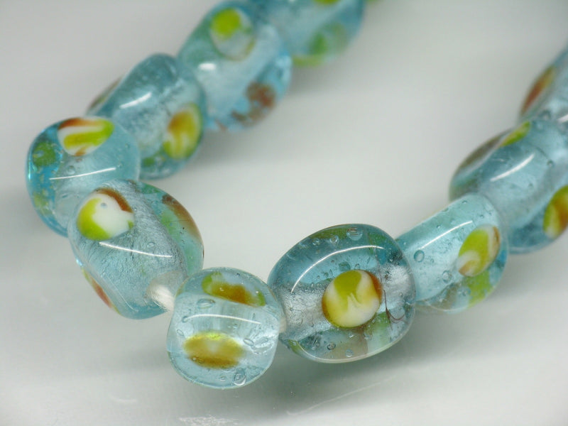 TOKO-BEADS AG010N-18 Glass bead (strand) 7~8mm AG010N-18 三角とんぼ玉（連） 7~8mm Asian bead & African bead  Handmade,Lampeork,bead,asia,india,ethnic,parts,accessory,beads とんぼ玉,ビーズ,トンボ玉,アジア,インド,エスニック,手作り,パーツ,アクセサリー