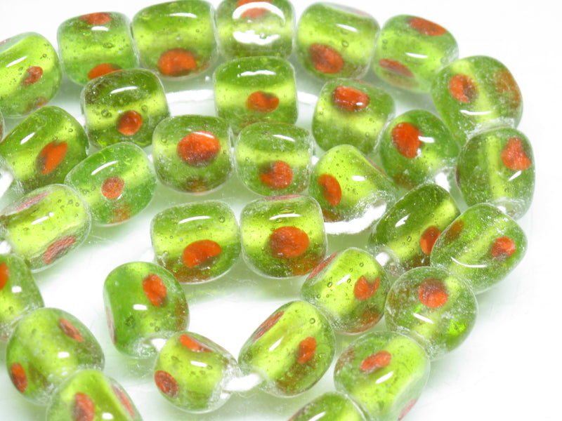 TOKO-BEADS AG010-34N Glass bead (strand) 9~10mm AG010-34N 三角とんぼ玉（連） 9~10mm Asian bead & African bead  Handmade,Lampeork,bead,asia,india,ethnic,parts,accessory,beads とんぼ玉,ビーズ,トンボ玉,アジア,インド,エスニック,手作り,パーツ,アクセサリー