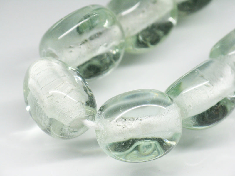 TOKO-BEADS AG011N-01 Glass bead (L) (strand) 12~13mm AG011N-01 三角とんぼ玉L（連） 12~13mm Asian bead & African bead  Handmade,Lampeork,bead,asia,india,ethnic,parts,accessory,beads とんぼ玉,ビーズ,トンボ玉,アジア,インド,エスニック,手作り,パーツ,アクセサリー