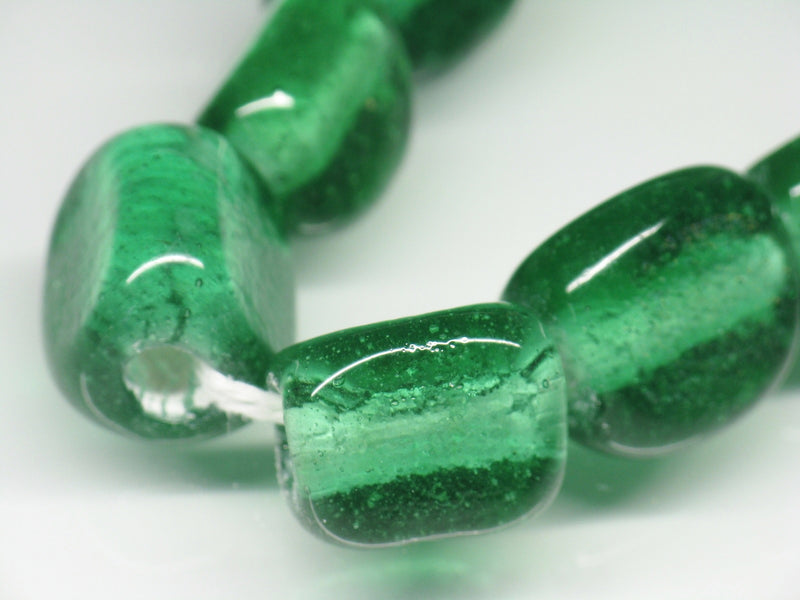 TOKO-BEADS AG011N-04 Glass bead (L) (strand) 12~13mm AG011N-04 三角とんぼ玉L（連） 12~13mm Asian bead & African bead  Handmade,Lampeork,bead,asia,india,ethnic,parts,accessory,beads とんぼ玉,ビーズ,トンボ玉,アジア,インド,エスニック,手作り,パーツ,アクセサリー