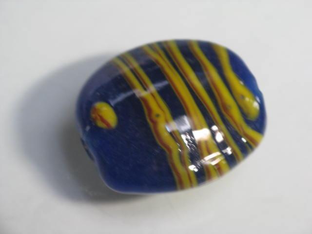 TOKO-BEADS AG013-06 Glass bead (Fish) 17~19mm AG013-06 オーバルビーズ（魚） 17~19mm Asian bead & African bead  Handmade,Lampeork,bead,asia,india,ethnic,parts,accessory,beads とんぼ玉,ビーズ,トンボ玉,アジア,インド,エスニック,手作り,パーツ,アクセサリー