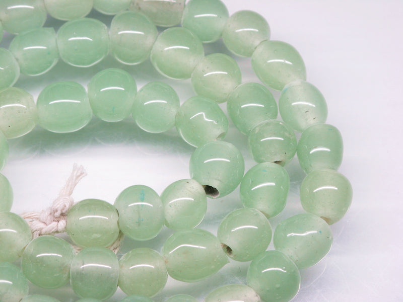 | TOKO-BEADS |AG015N-59 ガラスビーズ（連） 8~9.5mmとんぼ玉,ビーズ,トンボ玉,アジア,インド,エスニック,手作り,パーツ,アクセサリー