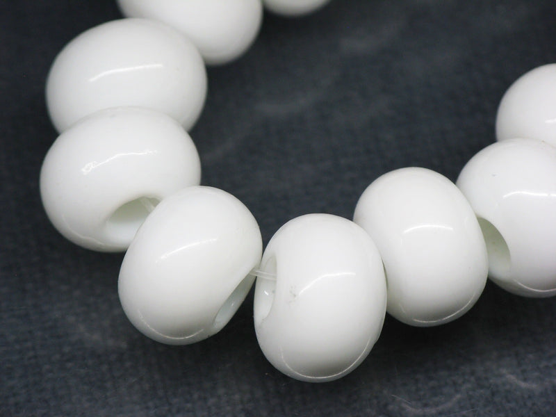 TOKO-BEADS AG020N-08 Glass bead (strand) 14mm AG020N-08 リング型ビーズ（連） 14mm Asian bead & African bead  Handmade,Lampeork,bead,asia,india,ethnic,parts,accessory,beads とんぼ玉,ビーズ,トンボ玉,アジア,インド,エスニック,手作り,パーツ,アクセサリー