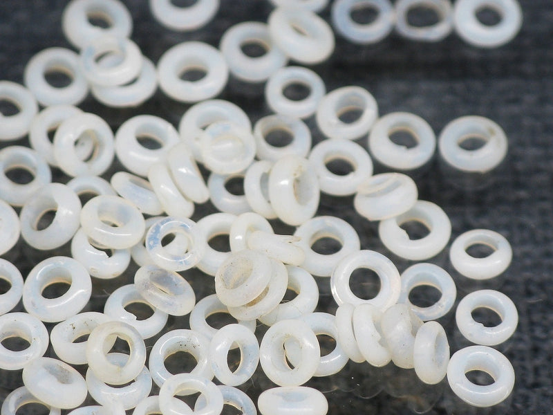 TOKO-BEADS AG025S-23 Glass Seed bead (2g) 3mm AG025S-23 極小リングシードビーズ（2g） 3mm Asian bead & African bead  Handmade,Lampeork,bead,asia,india,ethnic,parts,accessory,beads とんぼ玉,ビーズ,トンボ玉,アジア,インド,エスニック,手作り,パーツ,アクセサリー