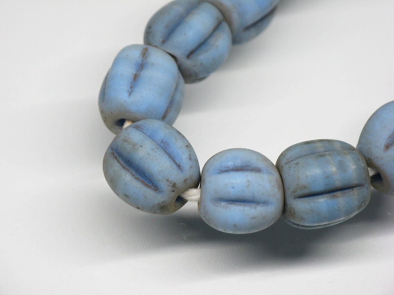 TOKO-BEADS AG026N-15 Glass bead (55pcs/strand) 9~10mm AG026N-15 ナツメ型ビーズ（55個/連） 9~10mm Asian bead & African bead  Handmade,Lampeork,bead,asia,india,ethnic,parts,accessory,beads とんぼ玉,ビーズ,トンボ玉,アジア,インド,エスニック,手作り,パーツ,アクセサリー