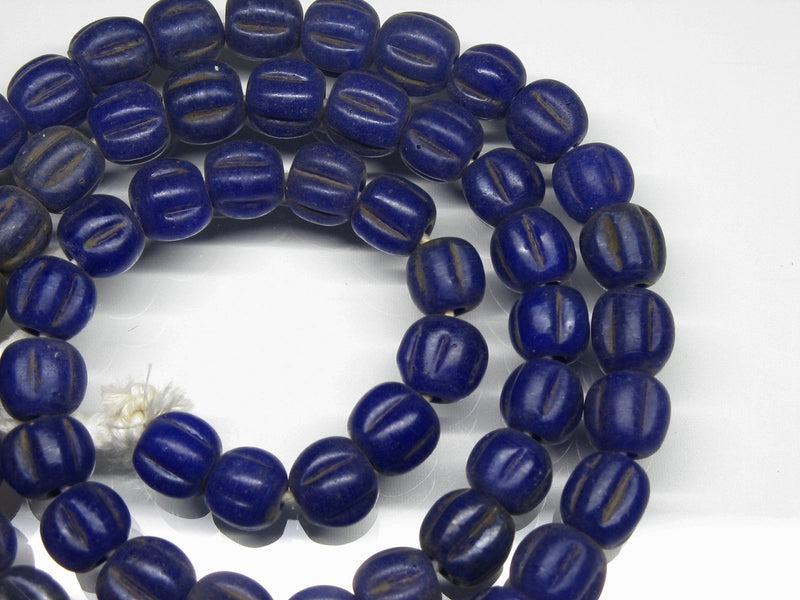 | TOKO-BEADS |AG026N-17 ナツメ型ビーズ（55個/連） 9~10mmとんぼ玉,ビーズ,トンボ玉,アジア,インド,エスニック,手作り,パーツ,アクセサリー