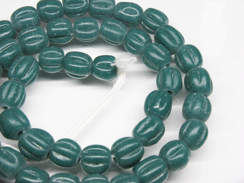 | TOKO-BEADS |AG026N-38 ナツメ型ビーズ（40個/連） 9~10mmとんぼ玉,ビーズ,トンボ玉,アジア,インド,エスニック,手作り,パーツ,アクセサリー