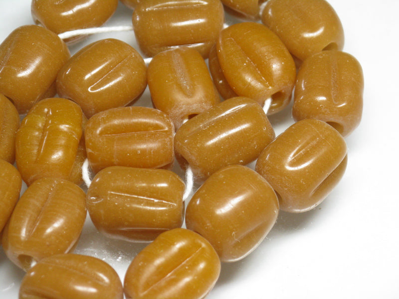 TOKO-BEADS AG026N-70 Glass bead (22pcs/strand) 15mm AG026N-70 ナツメ型ビーズ（22個/連） 15mm Asian bead & African bead  Handmade,Lampeork,bead,asia,india,ethnic,parts,accessory,beads とんぼ玉,ビーズ,トンボ玉,アジア,インド,エスニック,手作り,パーツ,アクセサリー
