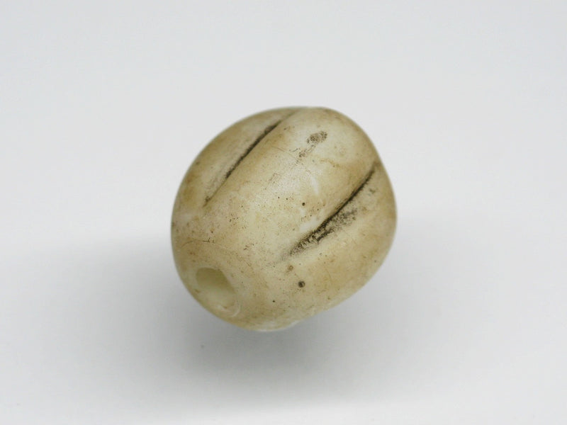 TOKO-BEADS AG026S-01 Glass bead 9~10mm AG026S-01 ナツメ型ビーズ 9~10mm Asian bead & African bead  Handmade,Lampeork,bead,asia,india,ethnic,parts,accessory,beads とんぼ玉,ビーズ,トンボ玉,アジア,インド,エスニック,手作り,パーツ,アクセサリー