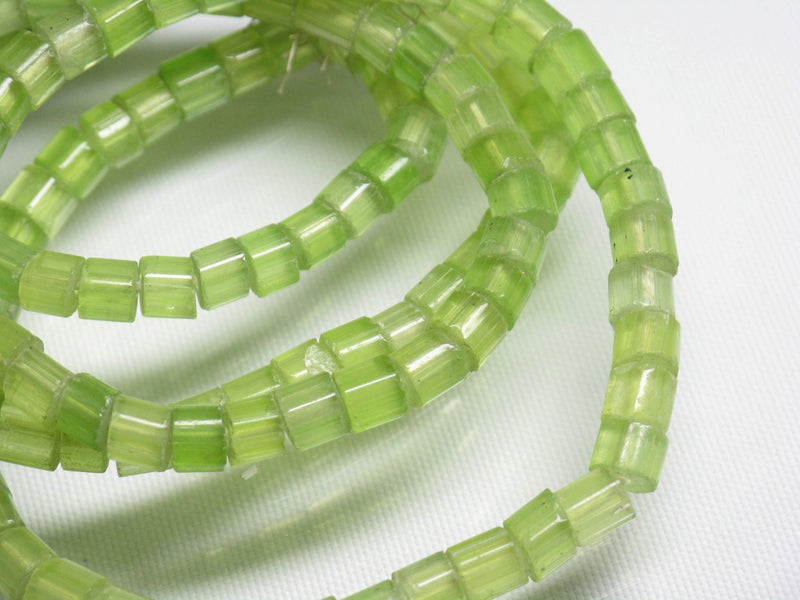 TOKO-BEADS AG029N-44 Glass Seed bead (strand) 5.5~7mm AG029N-44 チューブ型シードビーズ（連） 5.5~7mm Asian bead & African bead  Handmade,Lampeork,bead,asia,india,ethnic,parts,accessory,beads とんぼ玉,ビーズ,トンボ玉,アジア,インド,エスニック,手作り,パーツ,アクセサリー