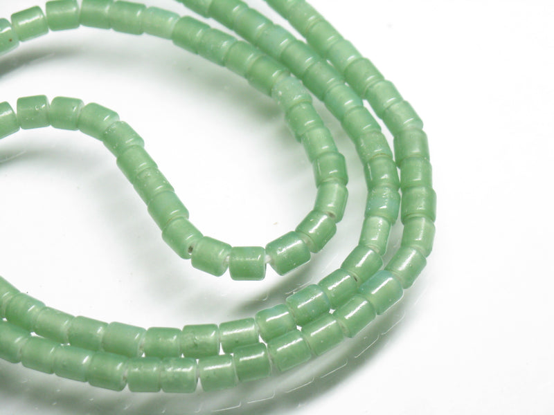 TOKO-BEADS AG029N-45 Glass Seed bead (strand) 4mm AG029N-45 チューブ型シードビーズ（連） 4mm Asian bead & African bead  Handmade,Lampeork,bead,asia,india,ethnic,parts,accessory,beads とんぼ玉,ビーズ,トンボ玉,アジア,インド,エスニック,手作り,パーツ,アクセサリー