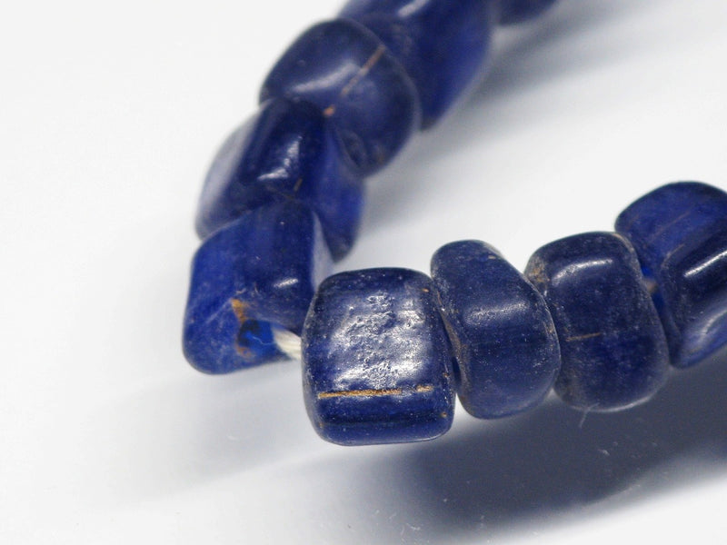 TOKO-BEADS AG030N-22 Glass Seed bead (strand) 5~6mm AG030N-22 サザレ風シードビーズ（連） 5~6mm Asian bead & African bead  Handmade,Lampeork,bead,asia,india,ethnic,parts,accessory,beads とんぼ玉,ビーズ,トンボ玉,アジア,インド,エスニック,手作り,パーツ,アクセサリー